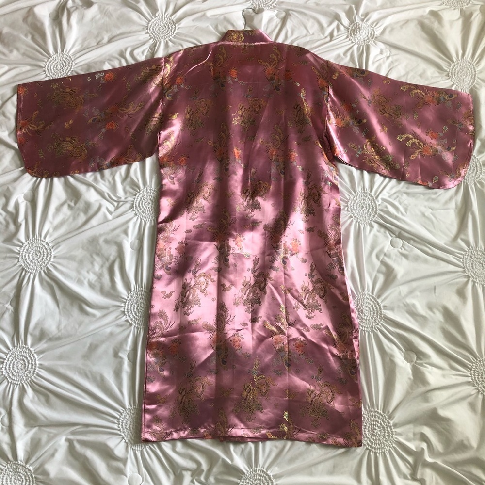 Beautiful vintage pinkish purple kimono - Picture 5 of 8